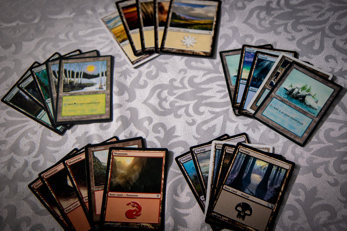 Magic: the Gathering Bulk Box WITH BASIC LANDS